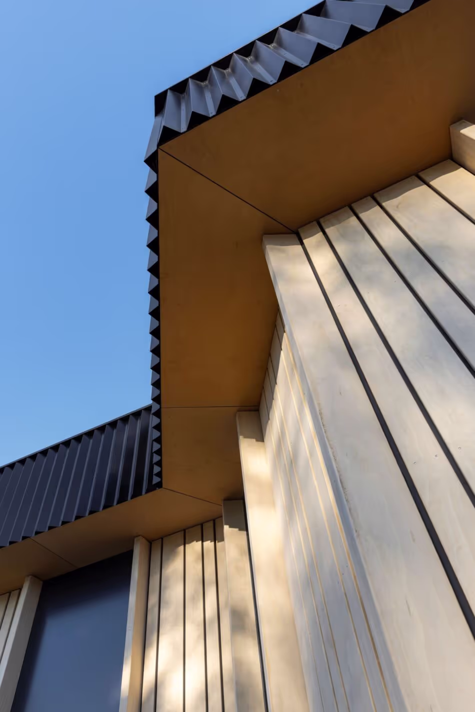 Accoya cladding for the restructuring of Annecy airport terminal