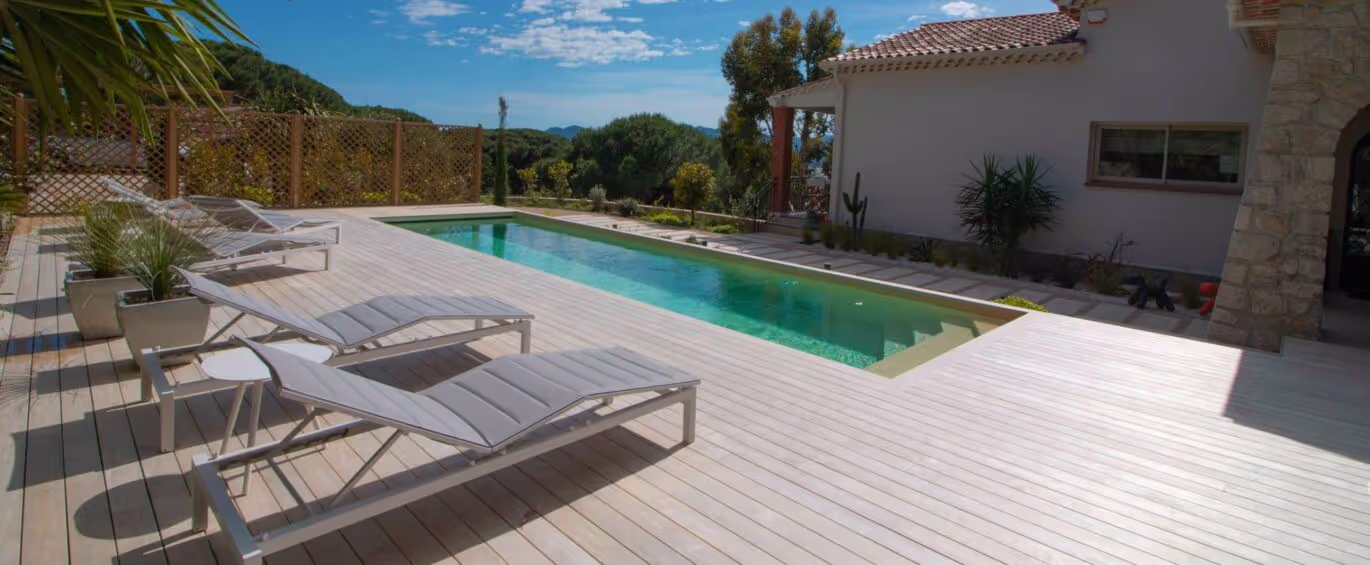 Accoya deck for the Villa Carat in Cannes