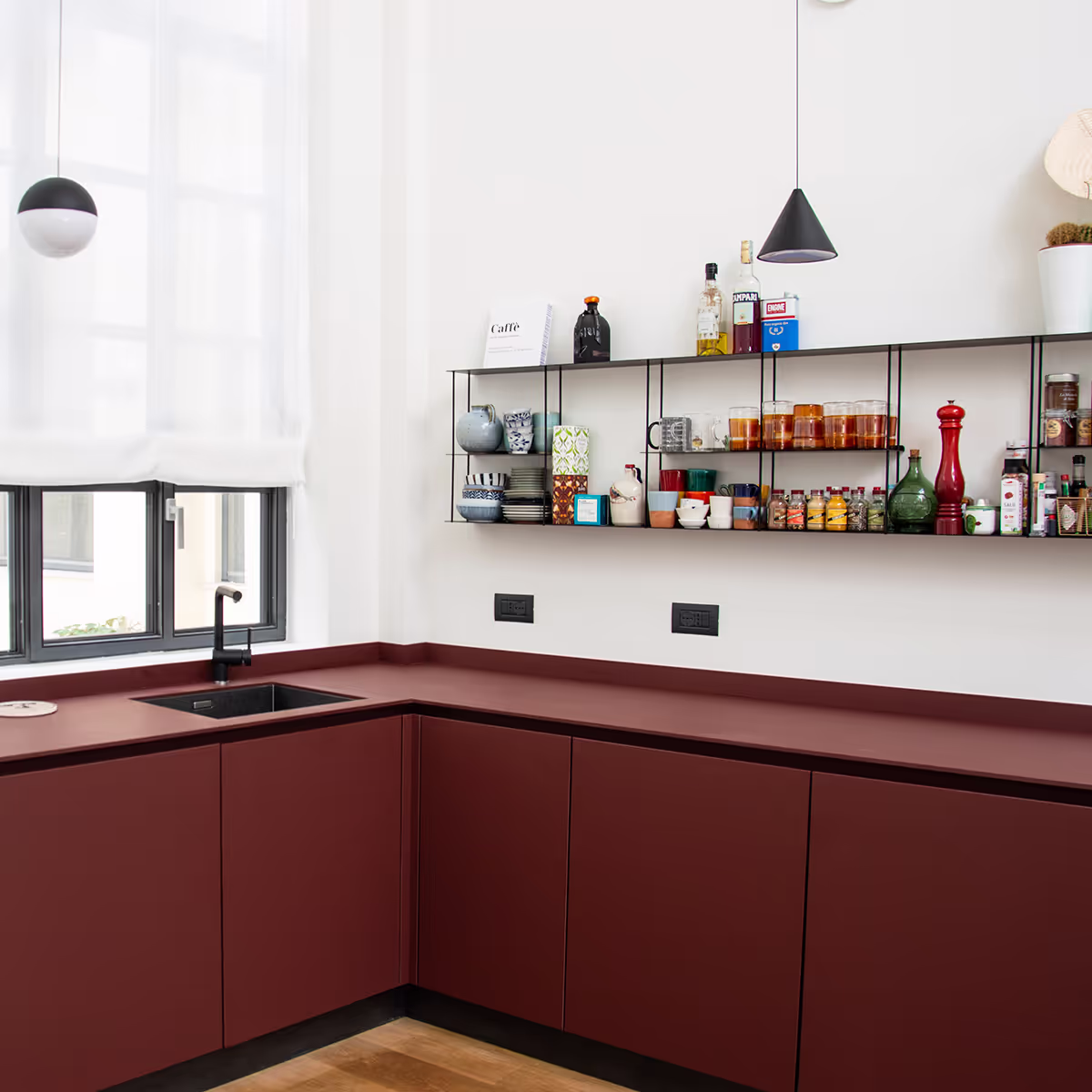 Rosso Jaipur kitchen – Nicolò Rosmarini, Milan