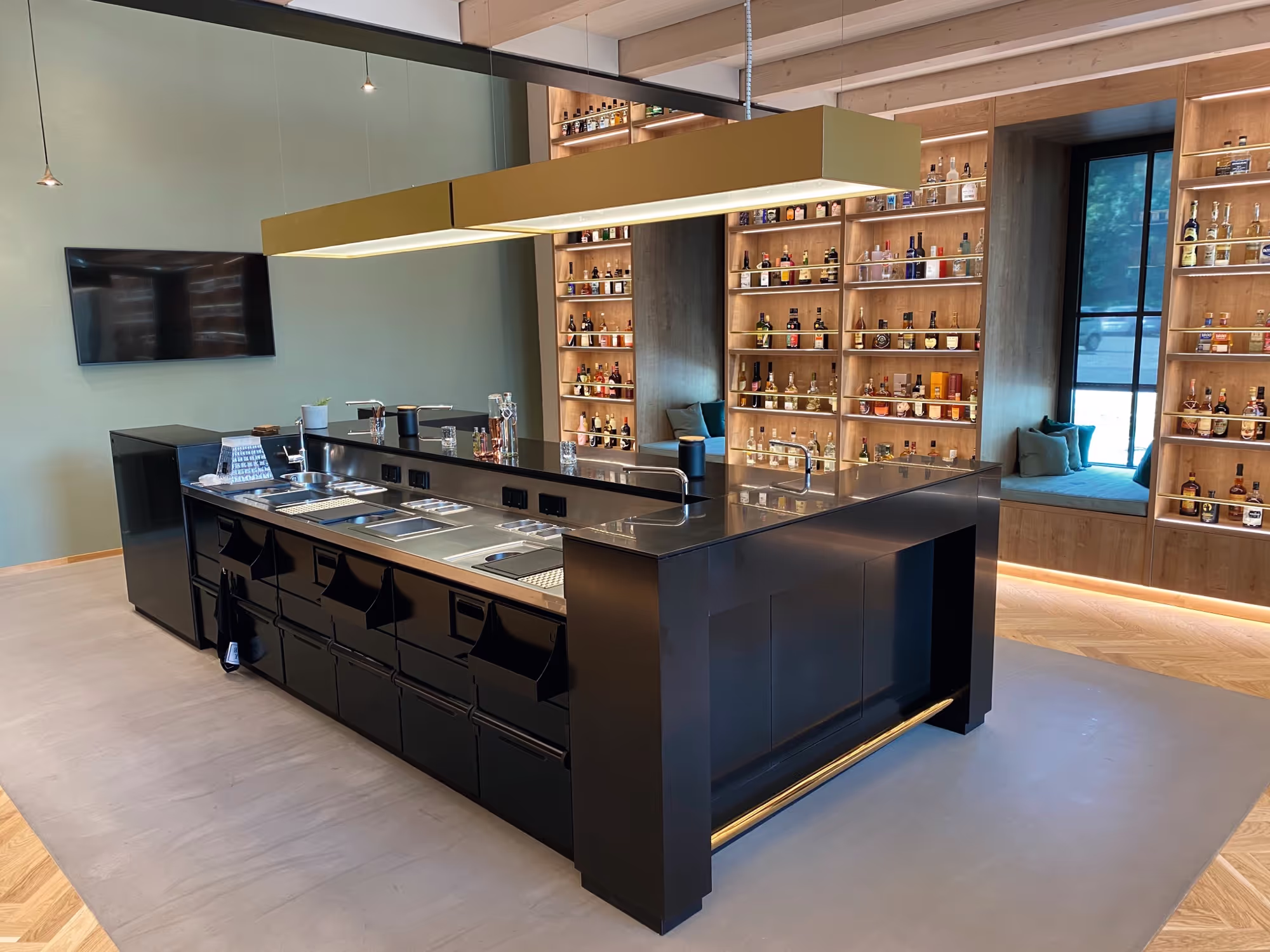 Bartending school