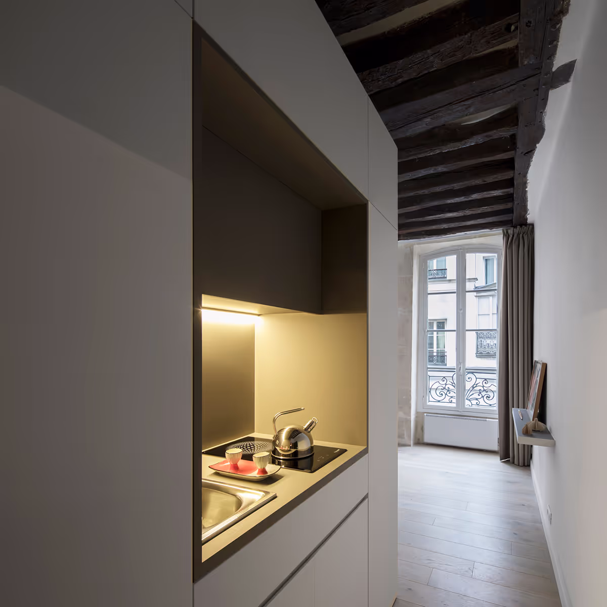 Espace minimal multifonctionnel – EDB Studio, Le Marais