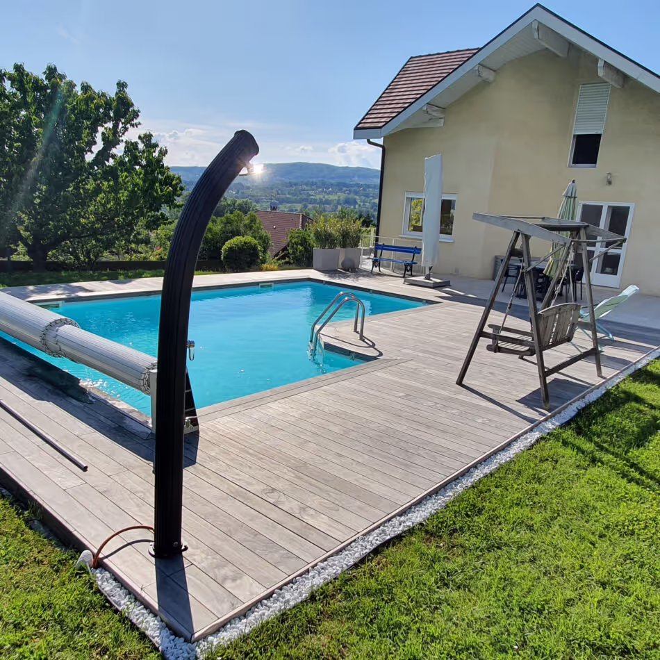 Accoya Color Grey deck and pool surround