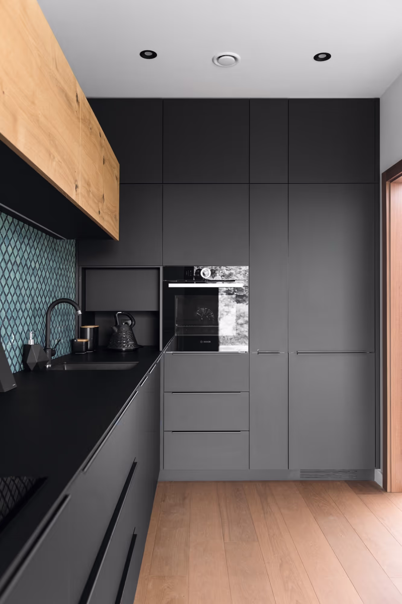 PerfectSense Matt Black kitchen (Underwood)