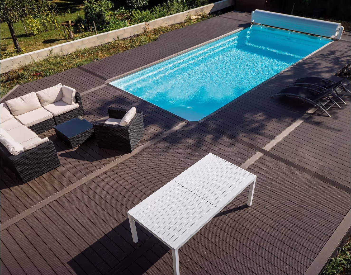Raviveur teinté terrasse composite Owatrol Compoxell 2