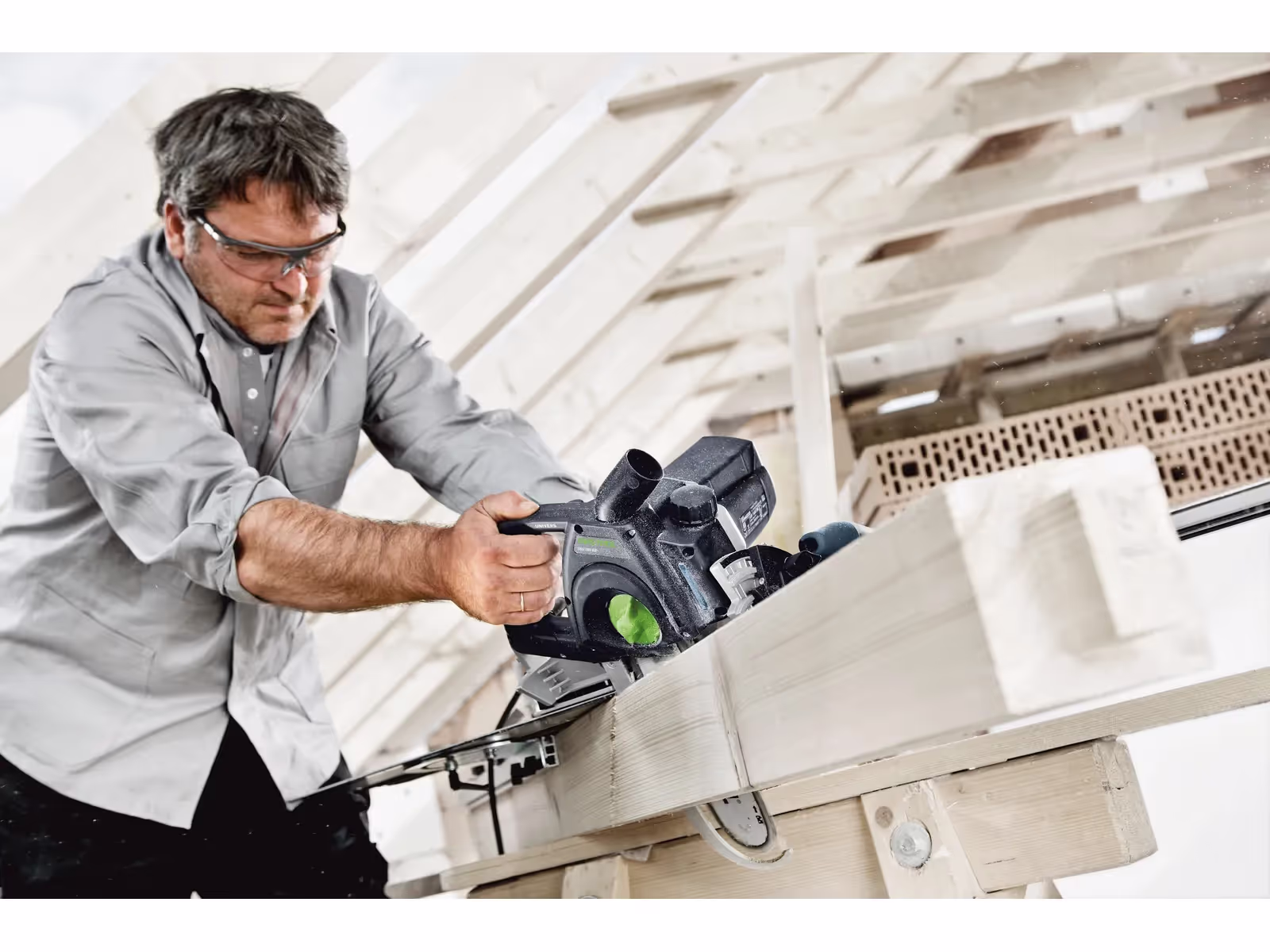 Scie circulaire de charpente Festool SSU 200 EB 4