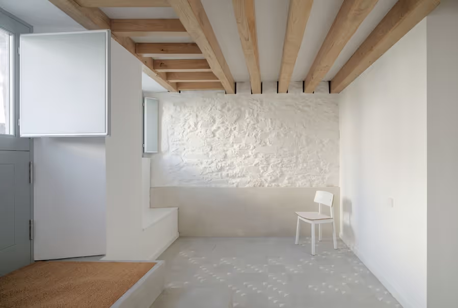 Refurbishment of a terraced house in Santiago