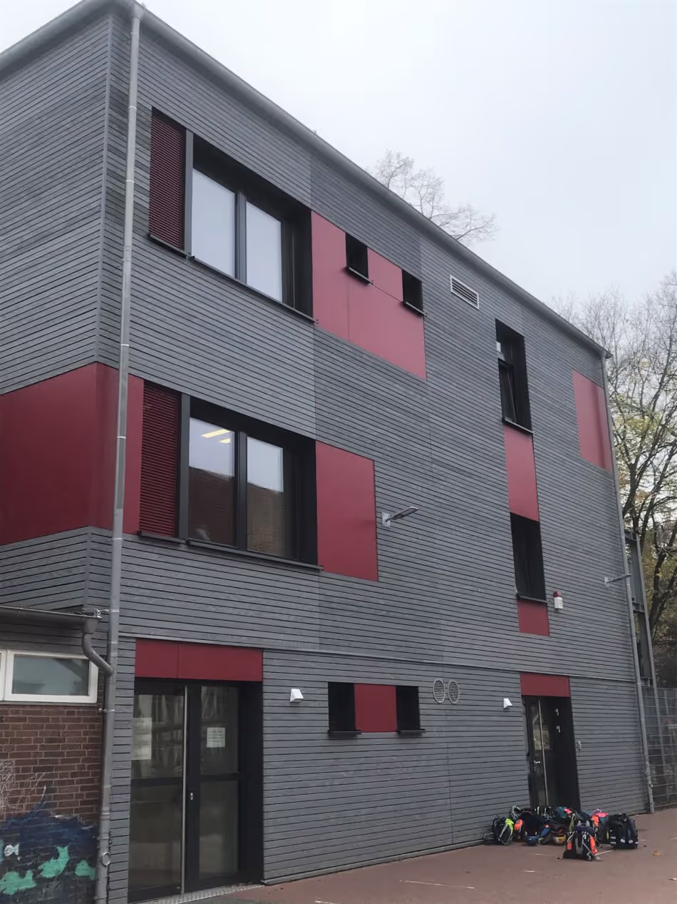 Façade Accoya sur la salle des sports de Brême