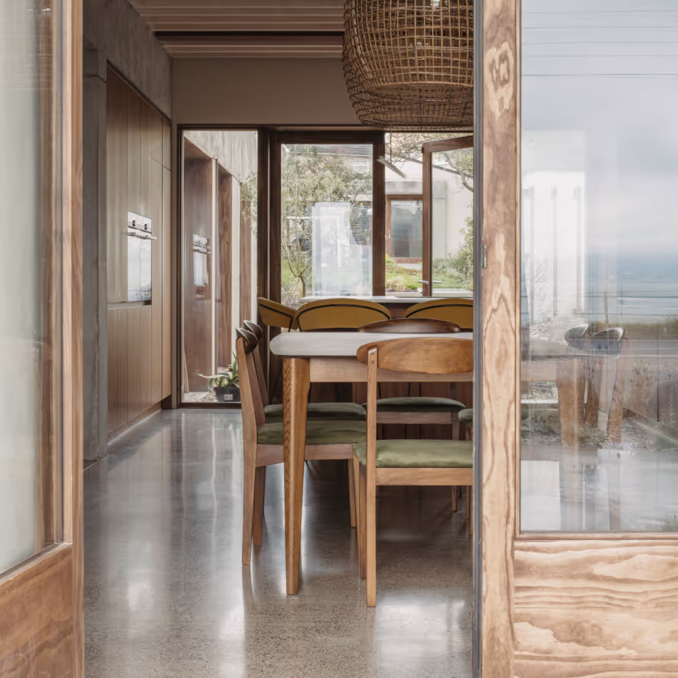 Four Winds, a house facing the sea in Ireland