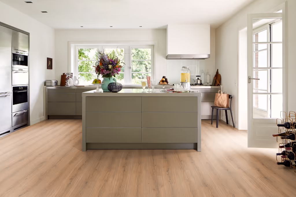 Lame de sol stratifié hydrofuge+ EGGER Honey Padua Oak 4