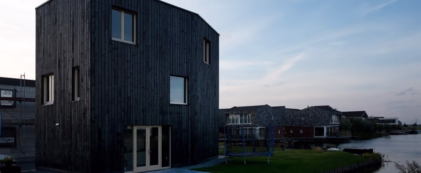 Accoya windows and an Accoya entrance