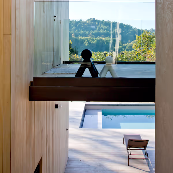Accoya facade and deck for a villa in the Vaucluse