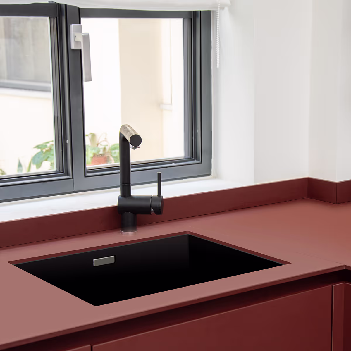 Rosso Jaipur kitchen – Nicolò Rosmarini, Milan