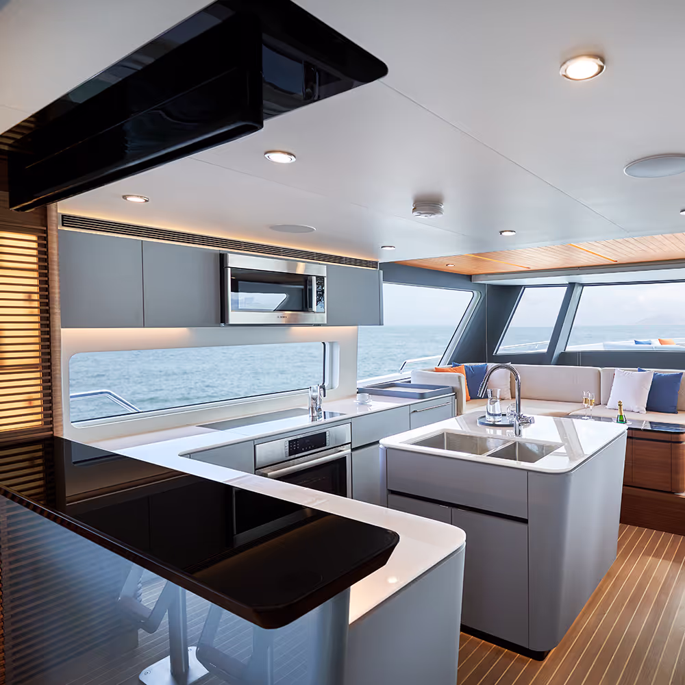 CL Yachts CLX96 – Jozeph Forakis