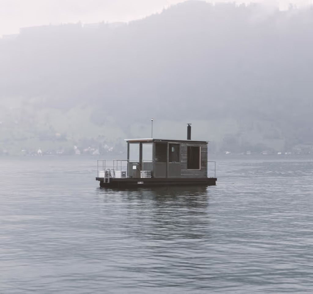 Un bateau-sauna en bois Accoya