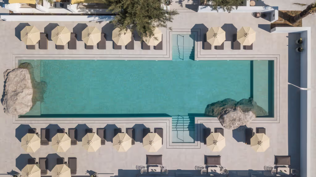A 5-star hotel in Greece with Accoya joinery