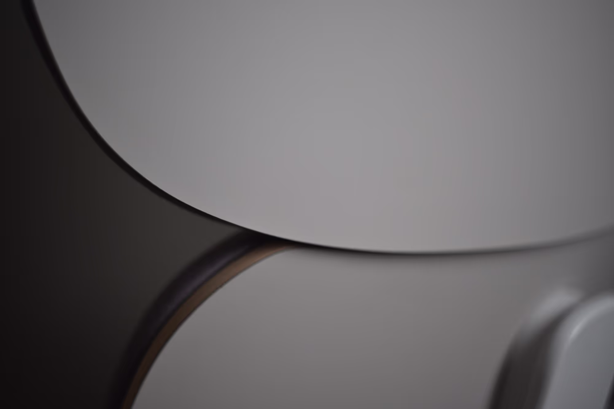 Chaise Aiora – DavidHugh