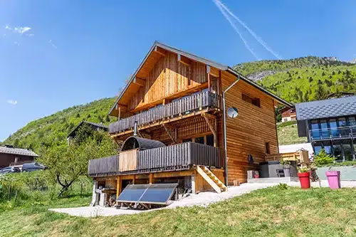 Yoga centre and guest rooms – Savoie