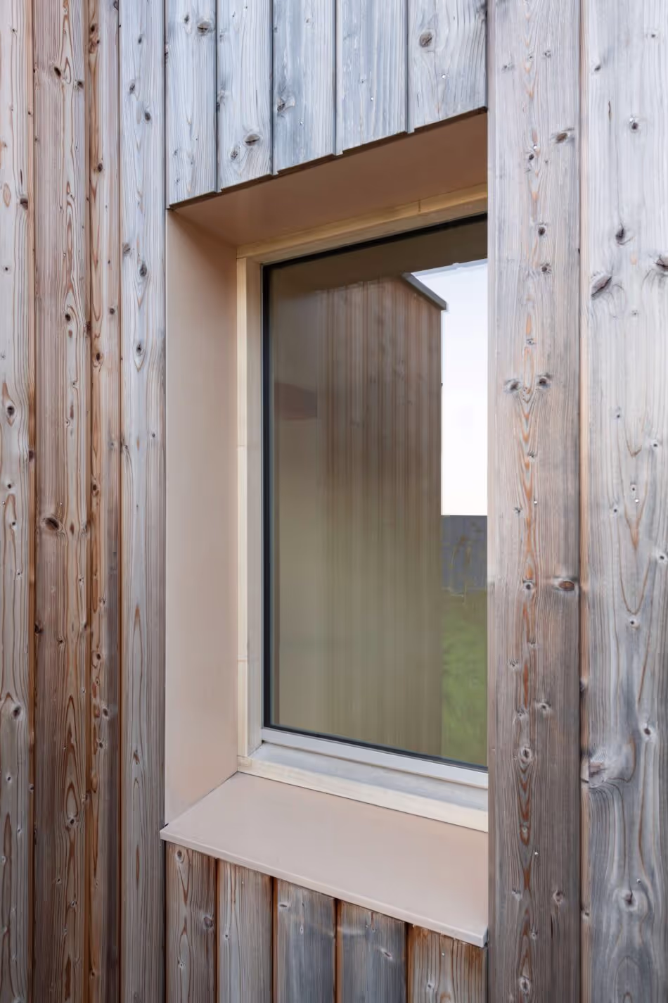 An environmentally responsible barn in Accoya
