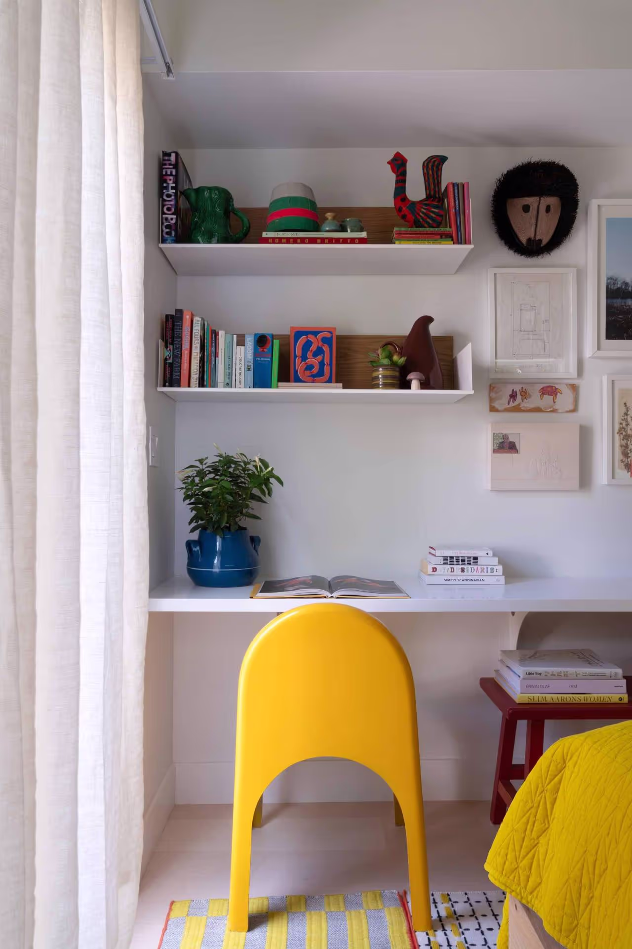 A tiny house with a strong character