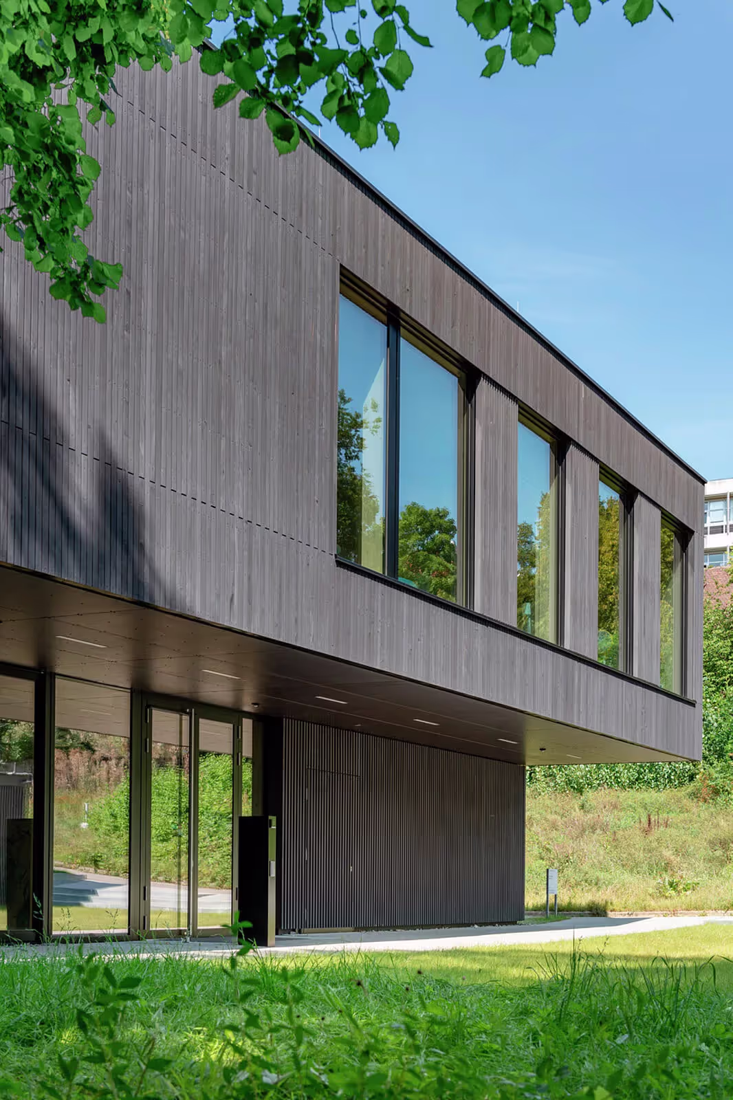 Institut national d'apiculture, Stuttgart