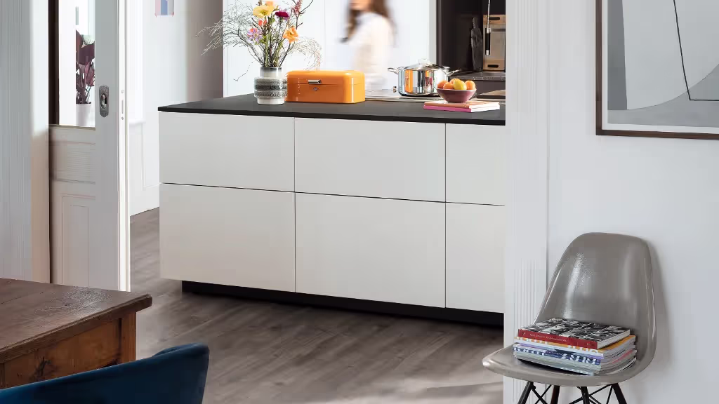 Revêtement de sol stratifié NatureSense Aqua 8/32 Classic Chêne Loja gris
