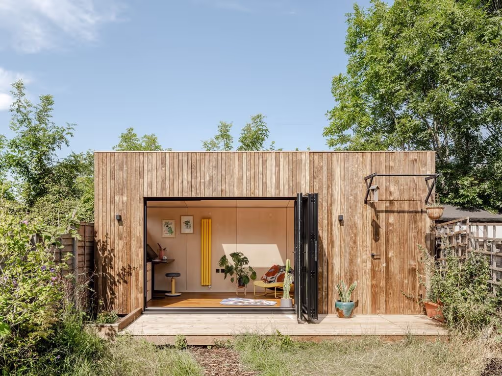 Un jardin transformé en espace de travail