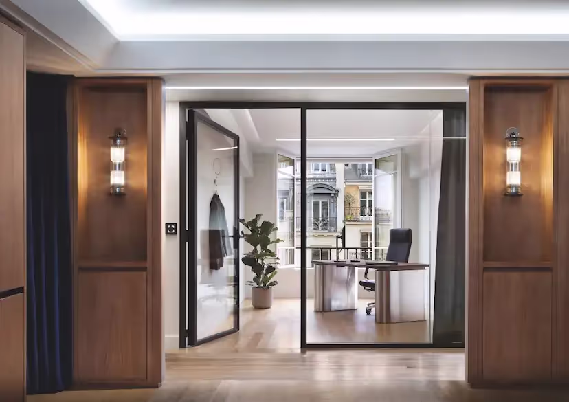 Luxe hôtelier pour les bureaux Gustave Collection, par le Studio Vincent Eschalier