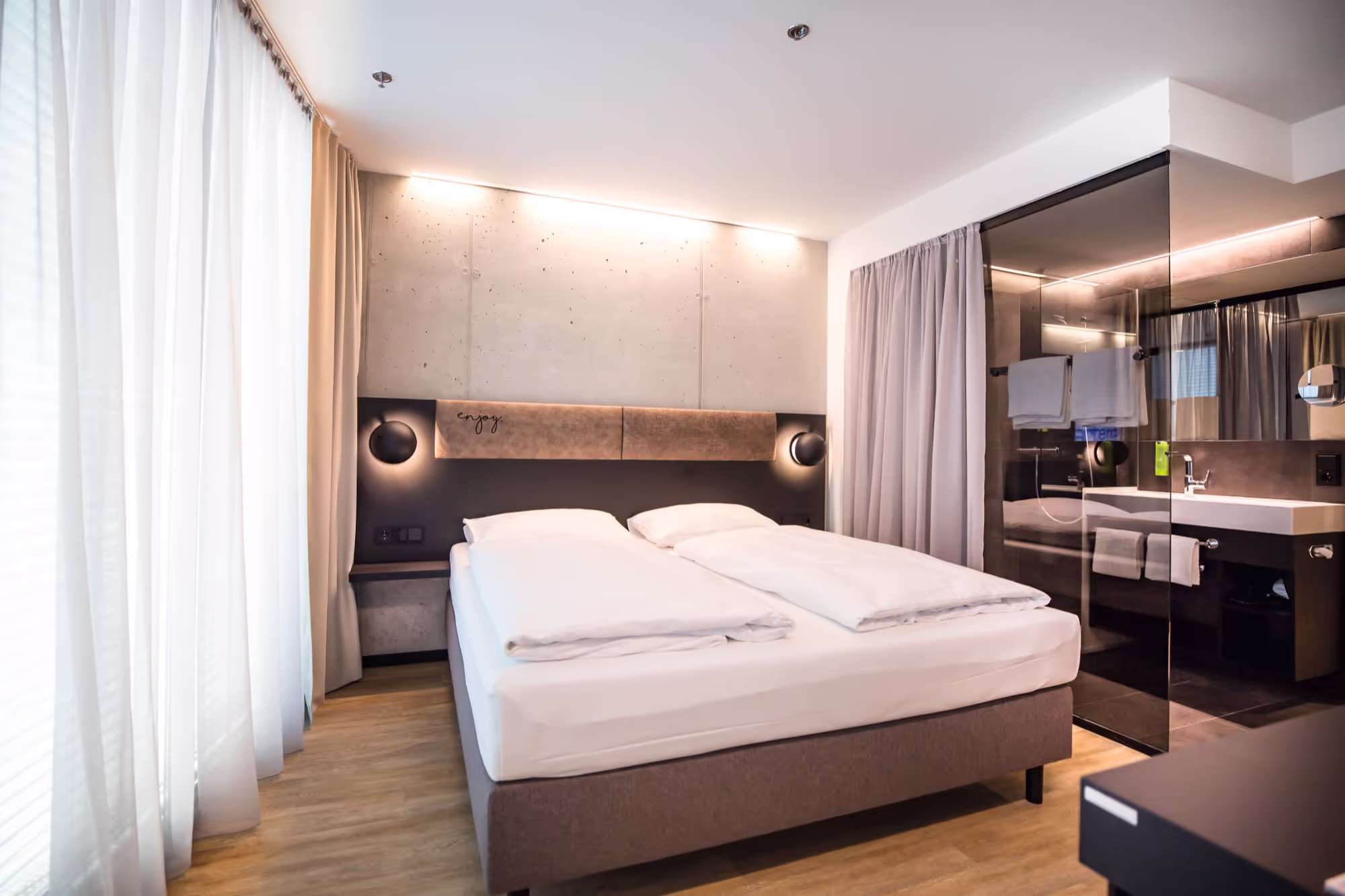 A hotel with urban style