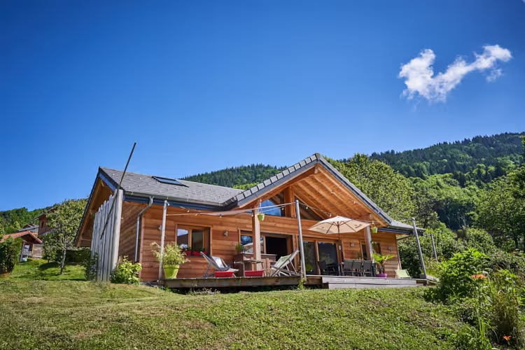 Timber house in Haute-Savoie – Cluses