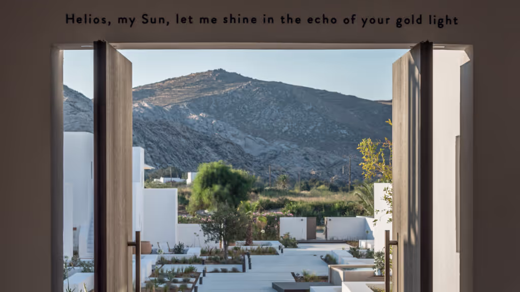 A 5-star hotel in Greece with Accoya joinery