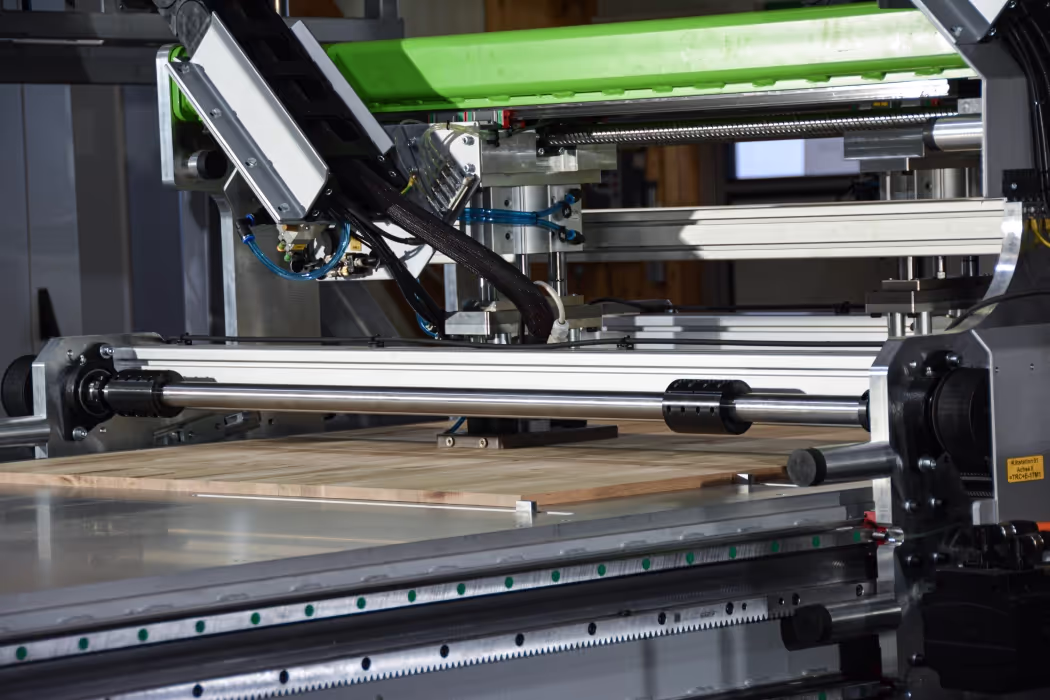 Machine de réparation de panneaux Wintersteiger TRC Panel 5