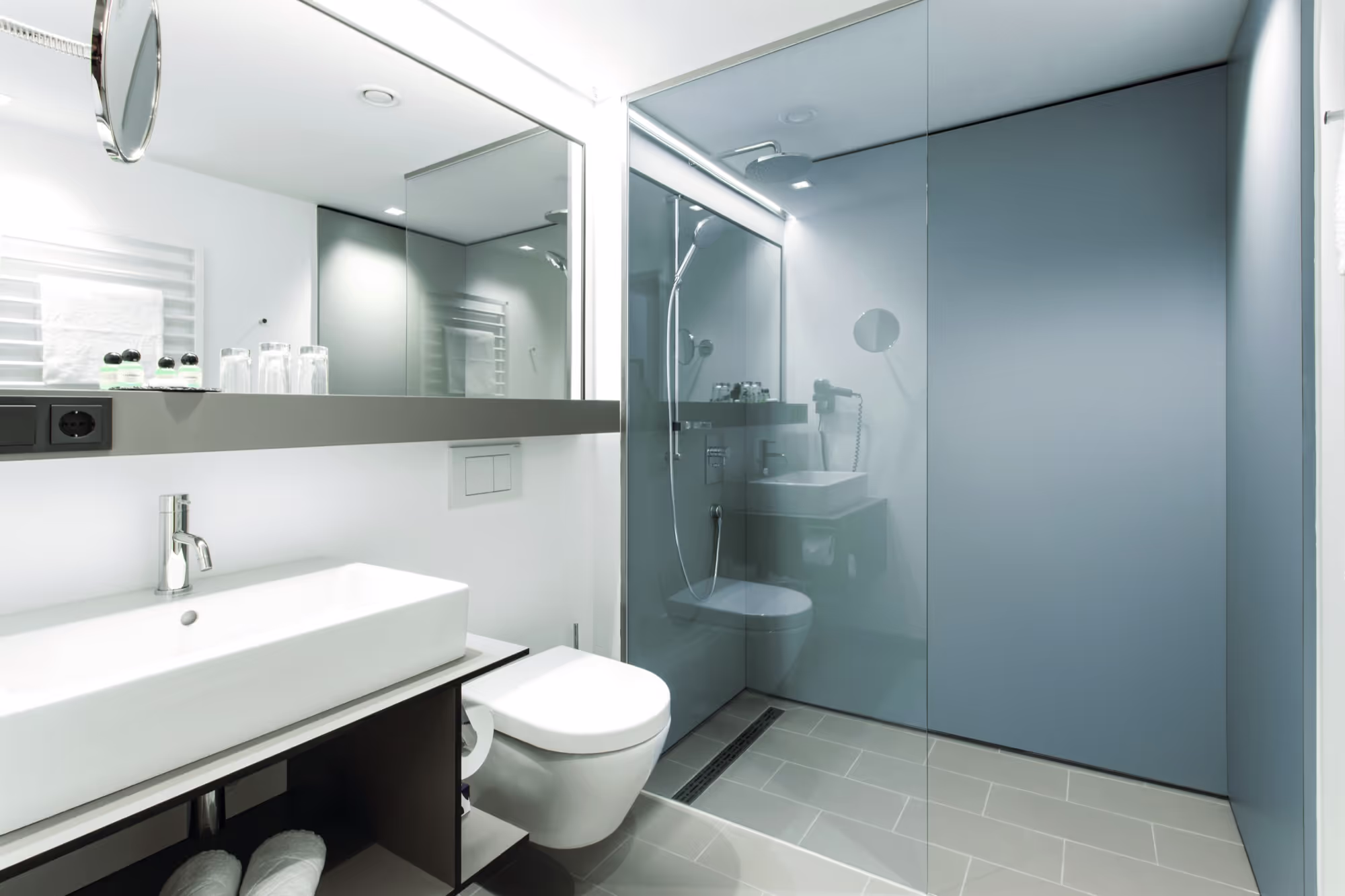 Hotel bedrooms (Hotel Post)