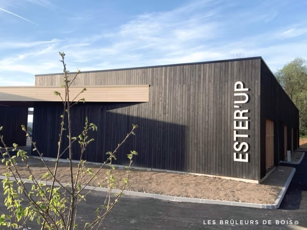 ESTER’UP in Limoges: charred Accoya cladding