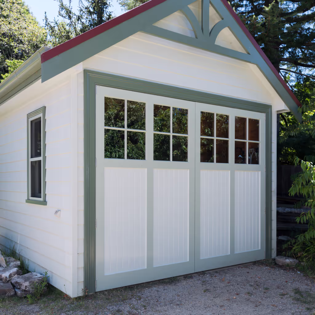 Accoya doors, windows and gates for Carinya House