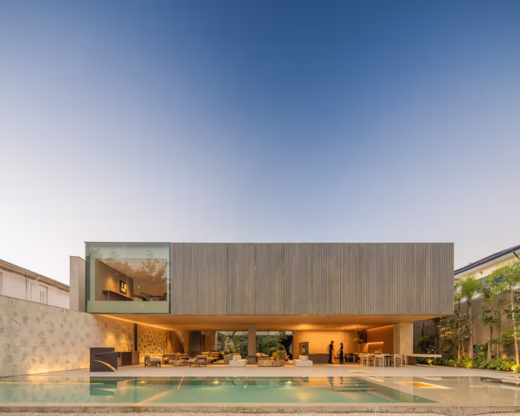 Casa Pacaembú: durability and precision in Accoya in São Paulo