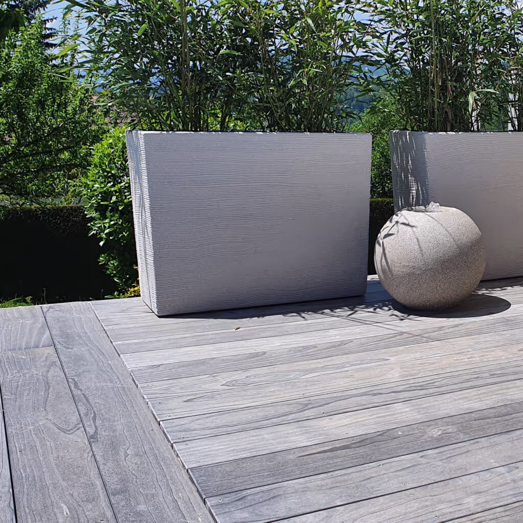 Accoya Color Grey deck and pool surround