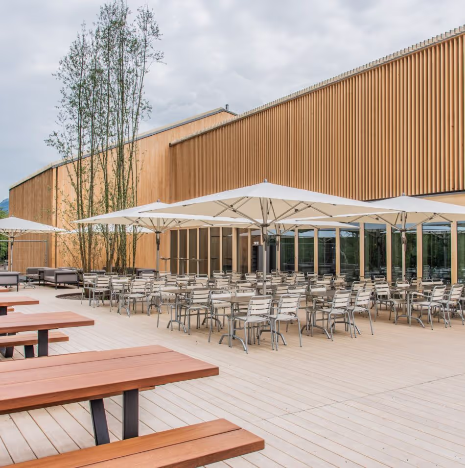 Gotthard motorway services: a masterpiece in Accoya