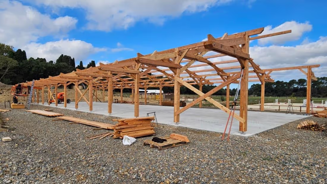 🛠️ Focus Chantier : Un Barns équestre à Carcassonne