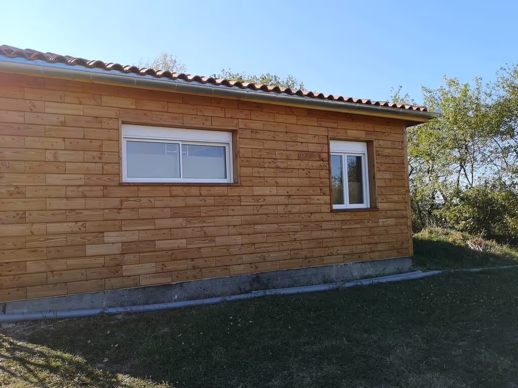 Single-storey 70 m² timber kit house – Paris region