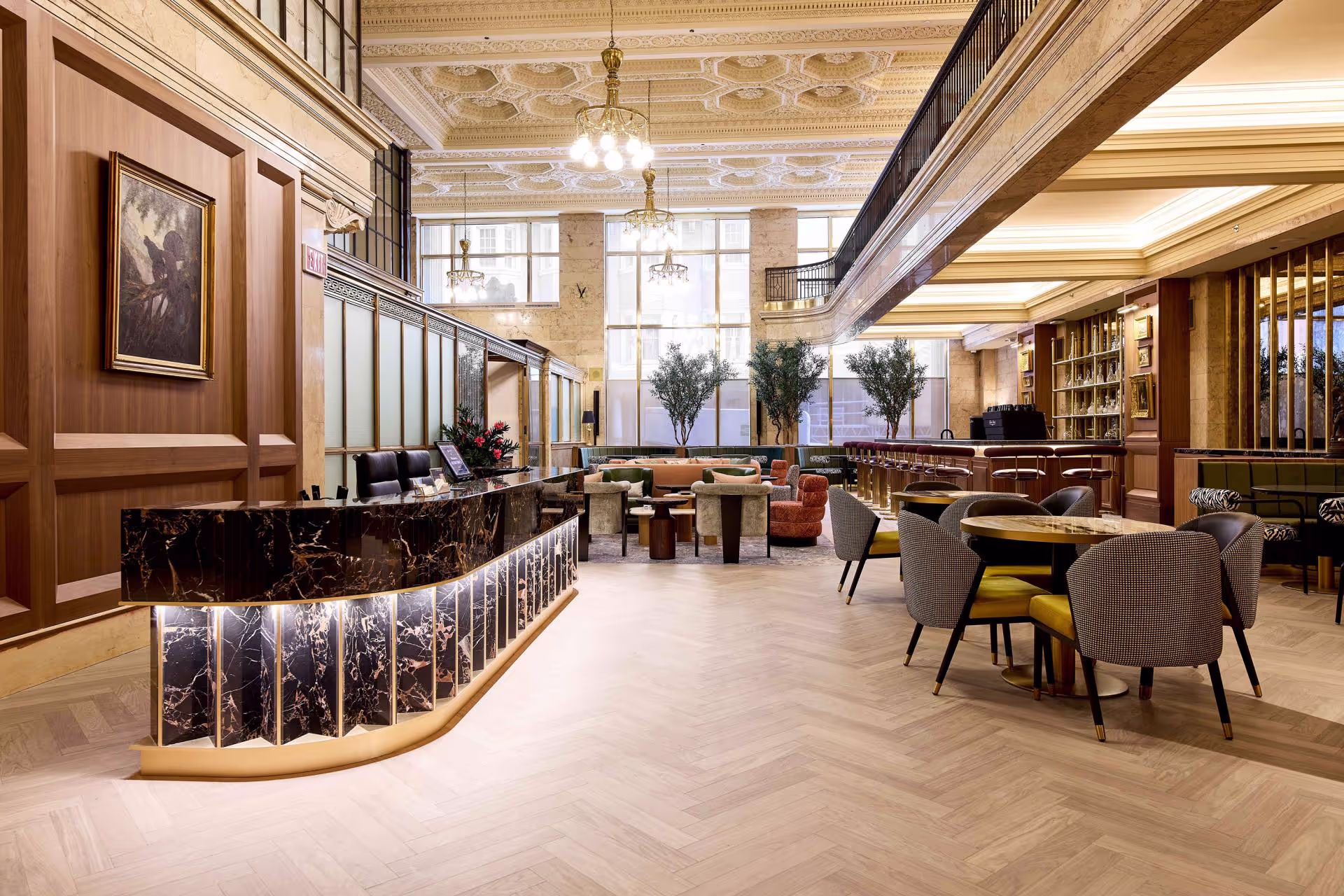 A Canadian office with 5-star hotel style