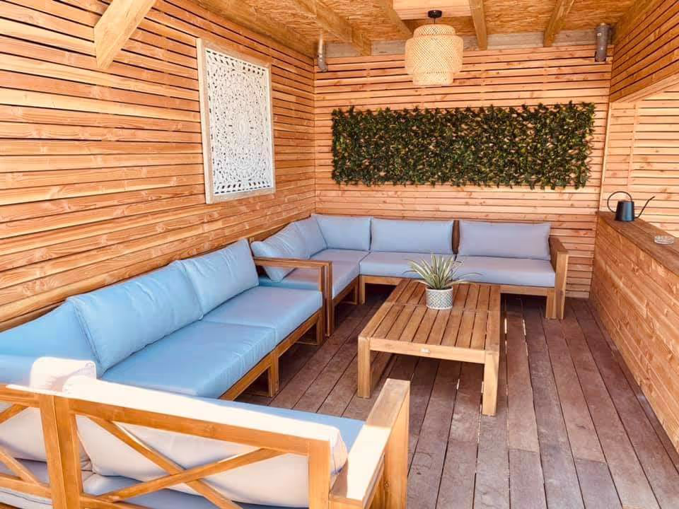 Bardage claire-voie en Douglas naturel