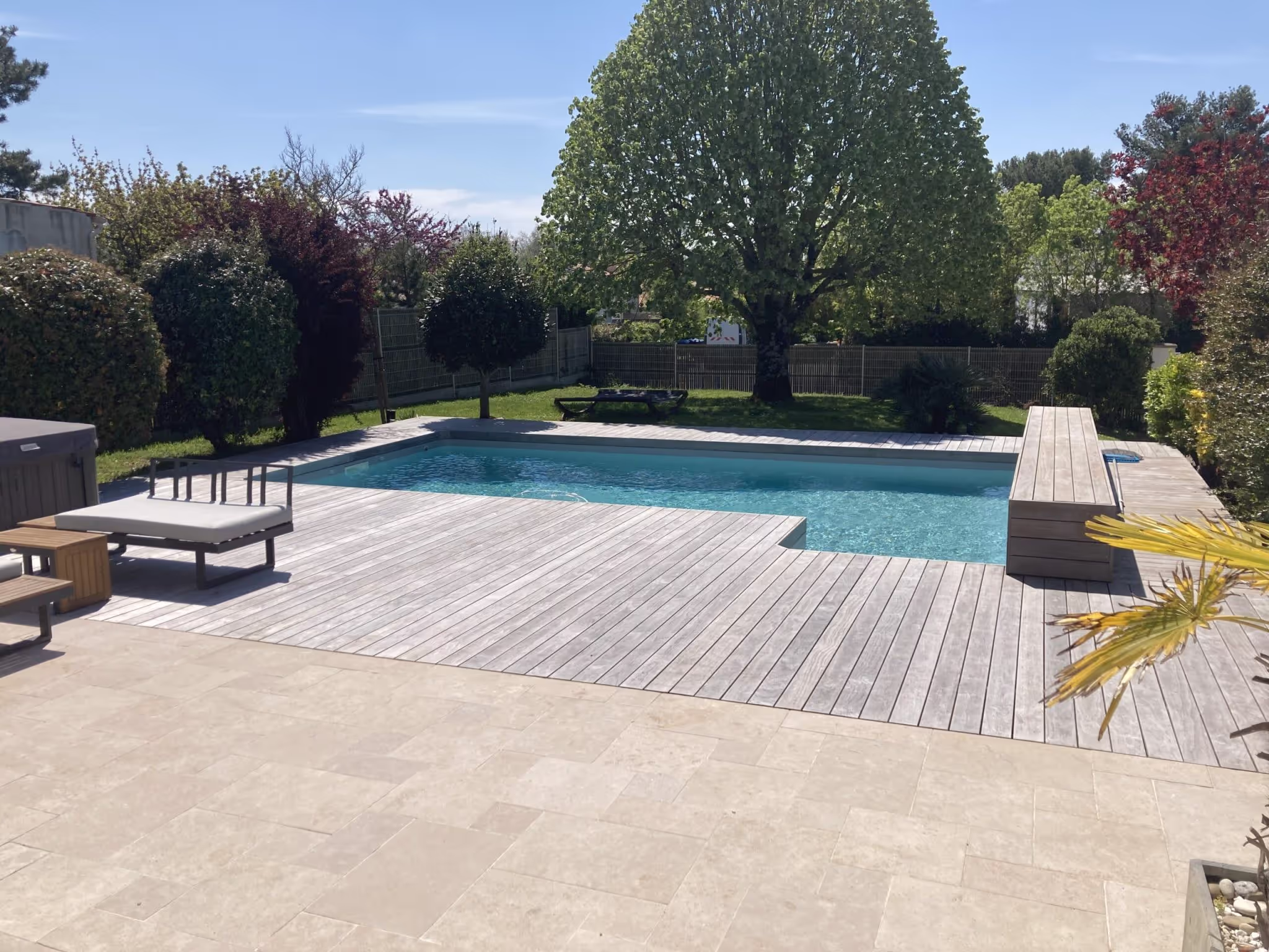 Pool deck in Salles-sur-Mer