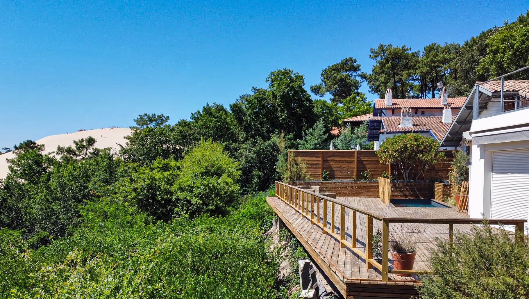 Balcony terrace of a private home at Pyla-sur-Mer