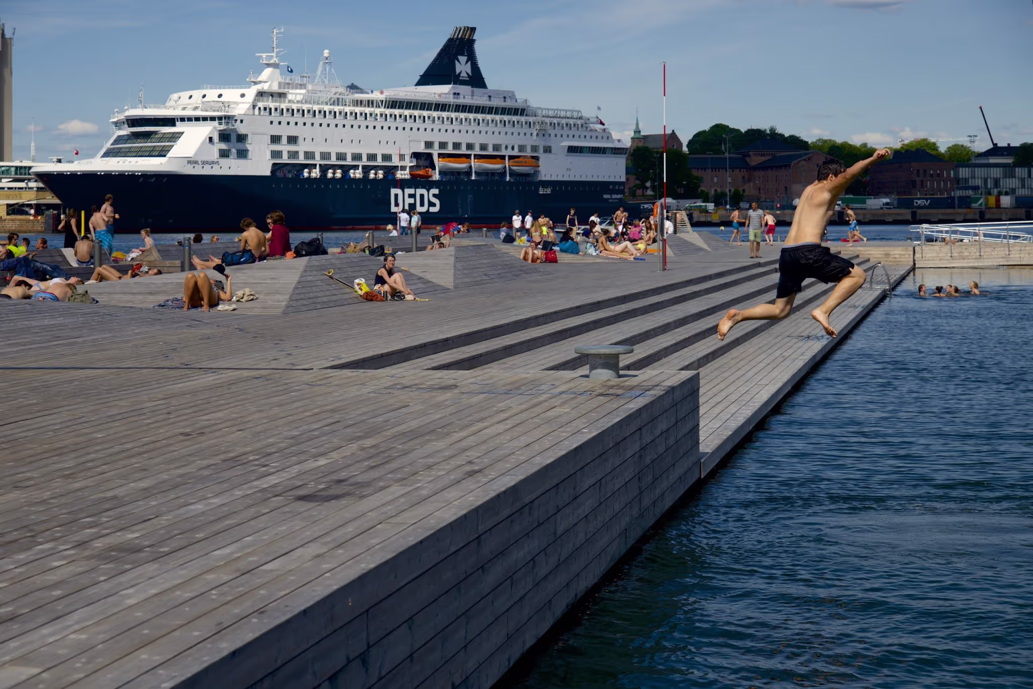 Sørenga Seawater Pool, Oslo