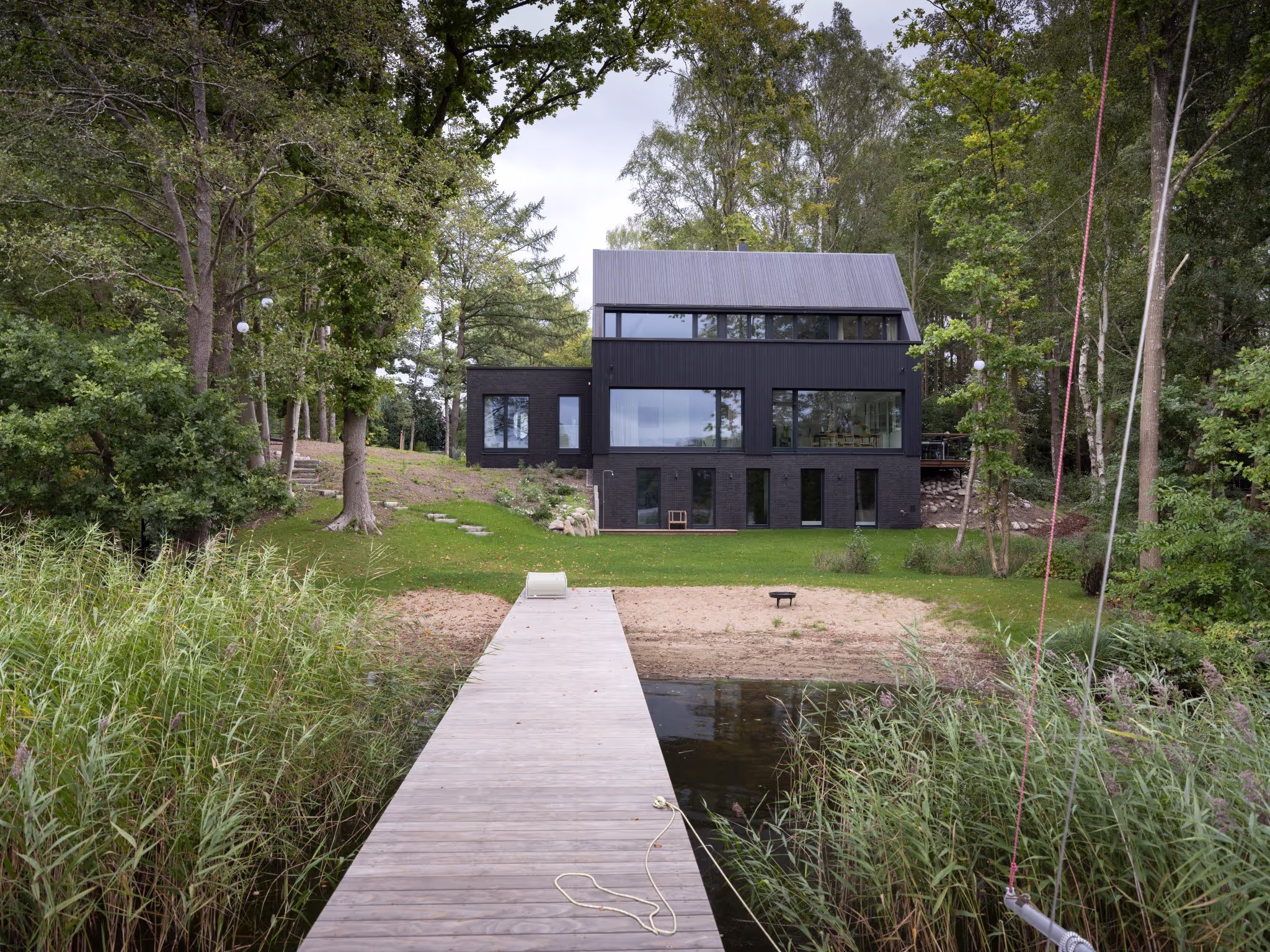 House with black Kebony cladding, Warder