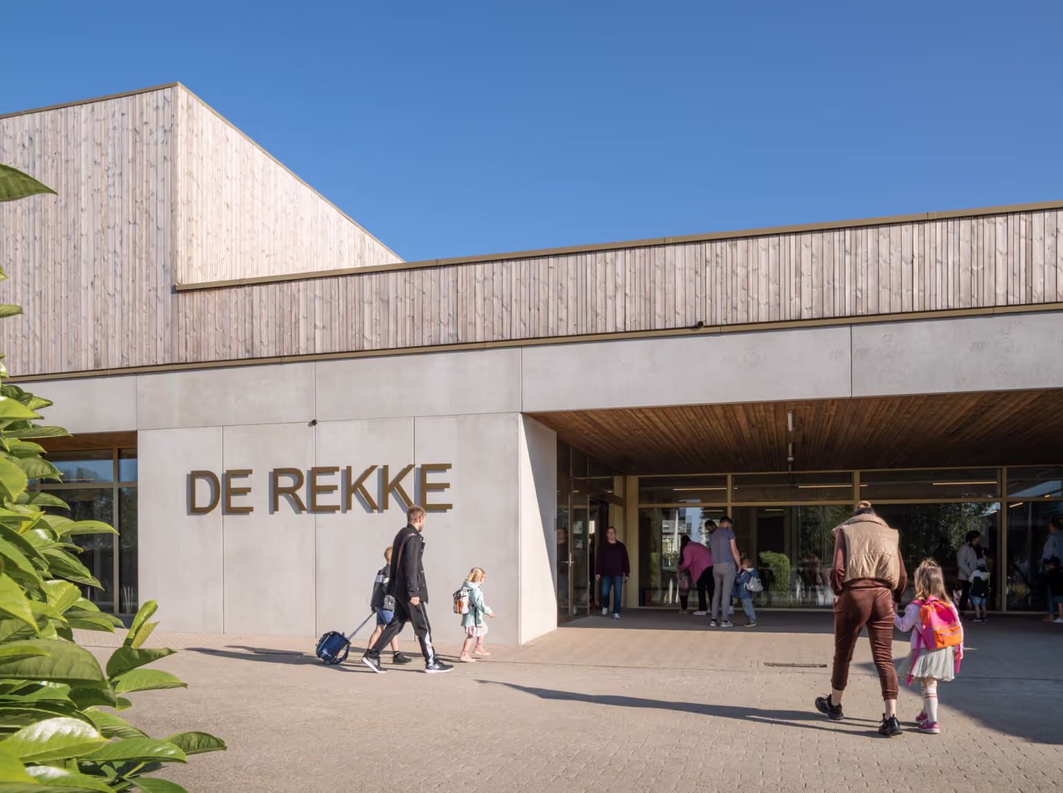 De Rekke School, Stabroek